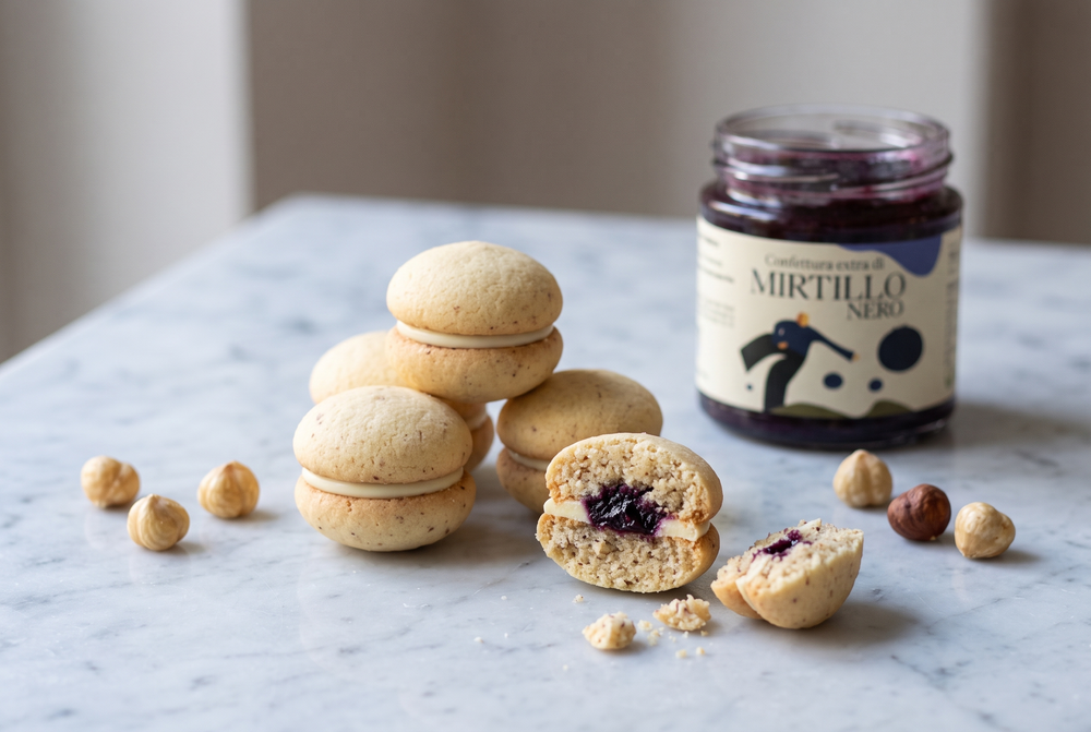 Baci di dama al mirtillo nero