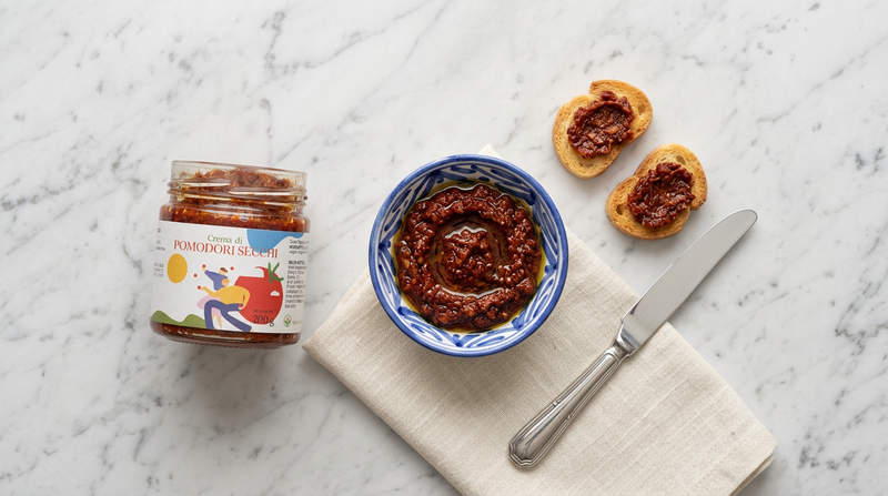 Pesto di pomodori secchi Minnelea con crostini